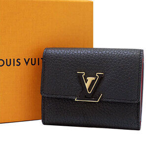 Louis Vuitton Portefeuille Capucines Compact Pink Taurillon